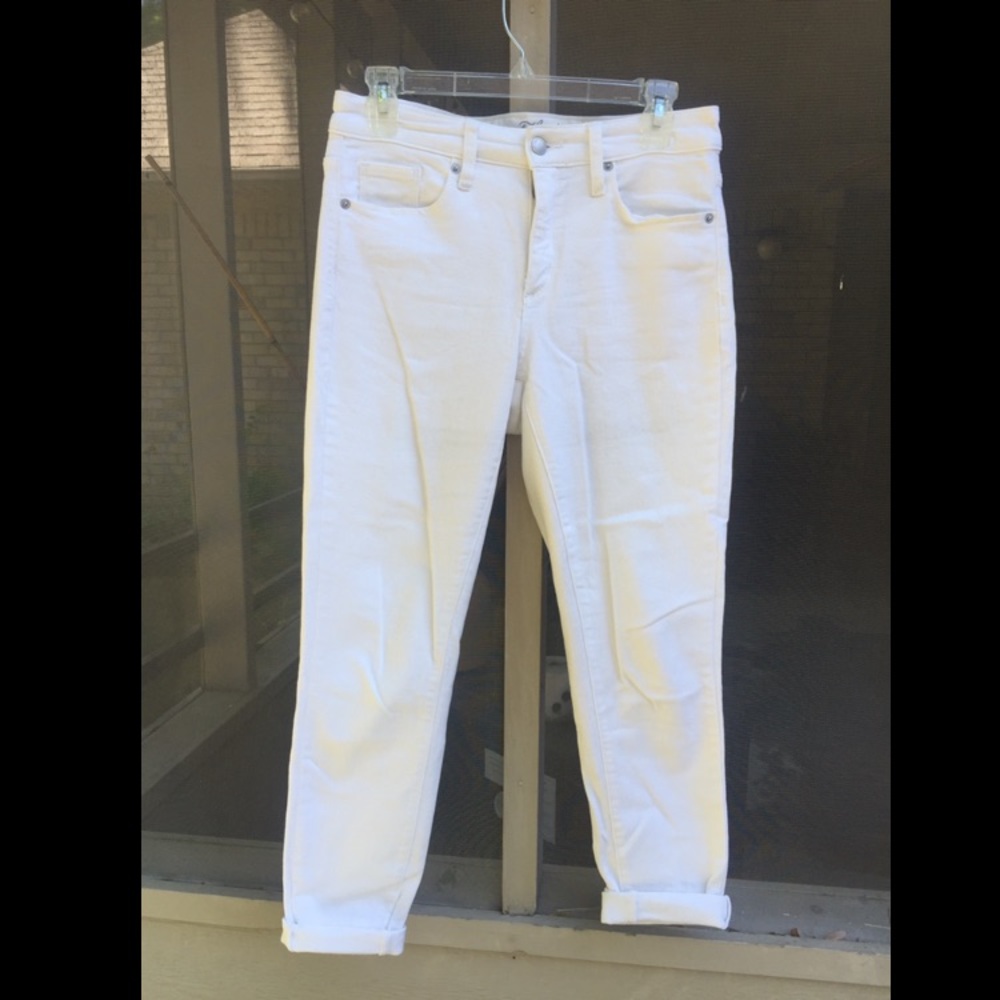 Universal Thread White denim pants